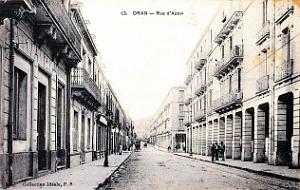 Oran - Rue d'Arzew avec les arcades
